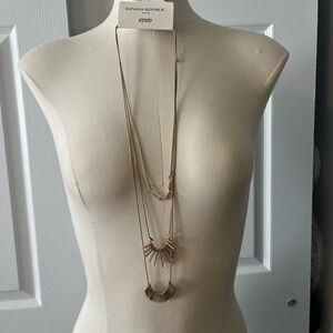 New Banana Republic 3 layer necklace